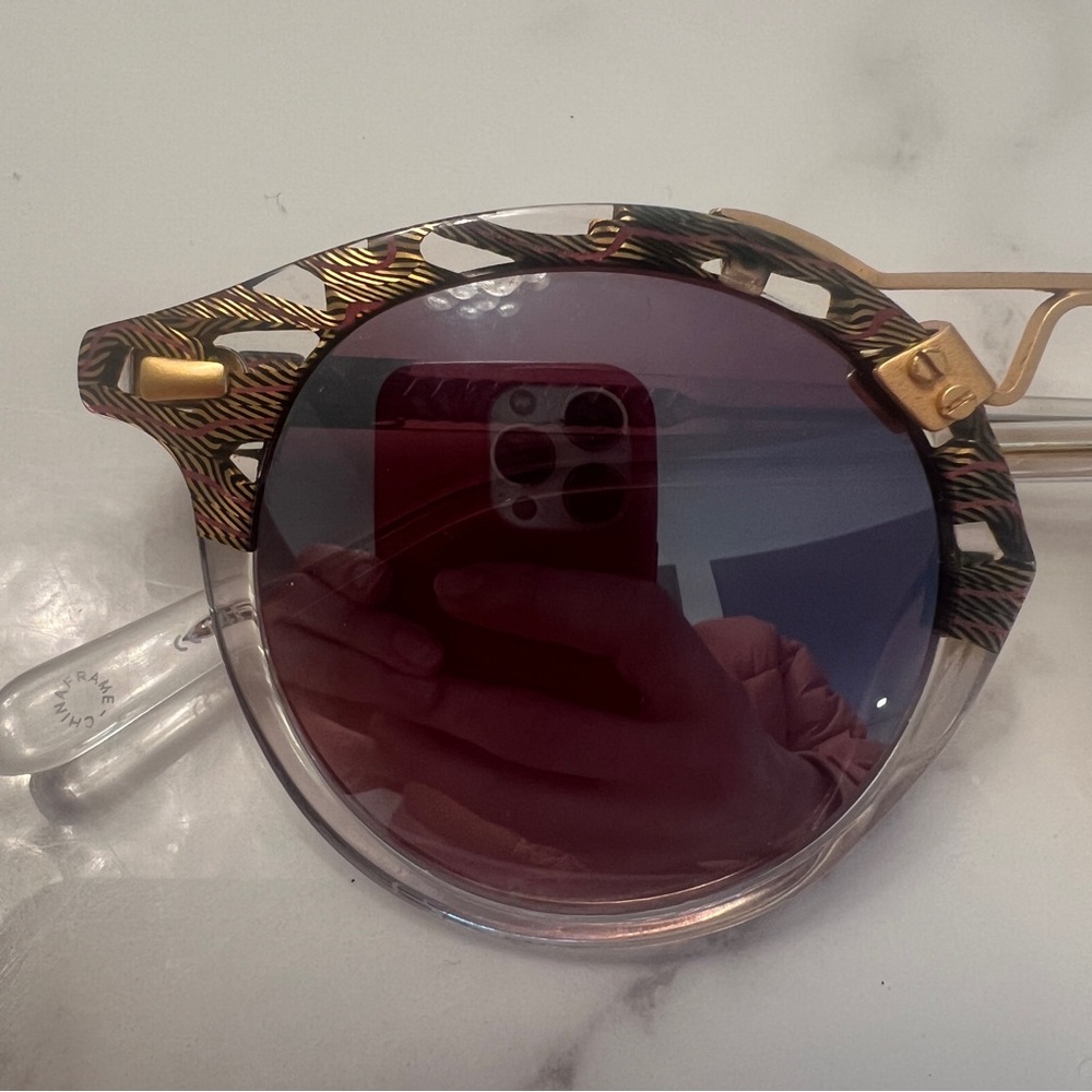 KREWE St. Louis Round Sunglasses with Mirror Lenses and Gold Detail - Picture 10 of 10
